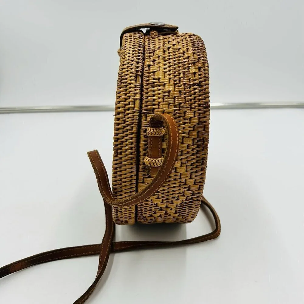 Vintage Street Level Wicker Rattan Basket Weave Crossbody Handbag Round